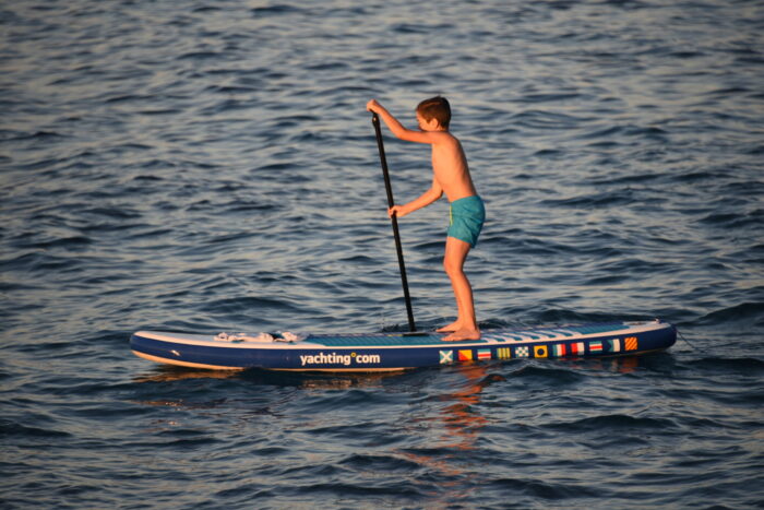 malý divoký námořník odjíždí, Inspira - sailing