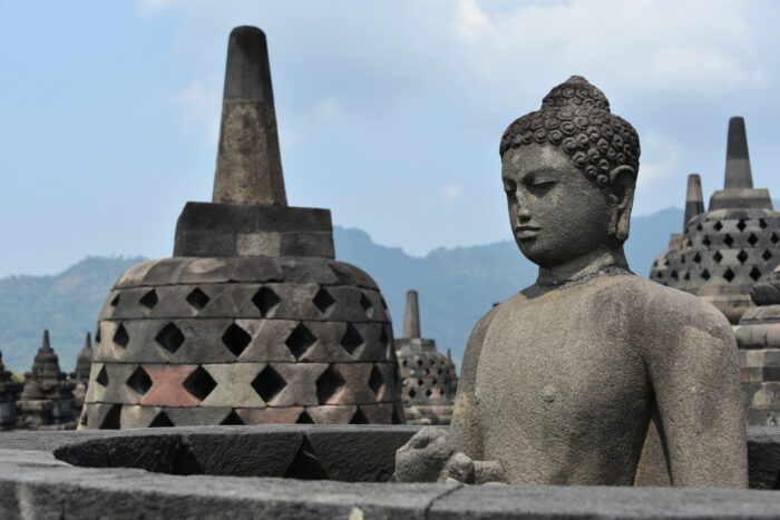 Buddhistický chrám Borobudur zájezd Jáva a Bali