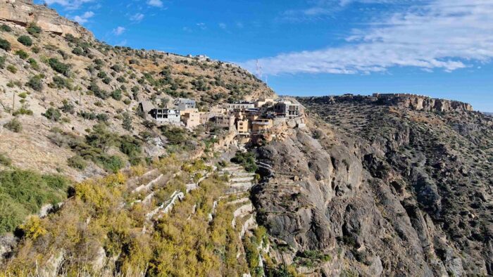 Omán - trek po okraji Grand Canyonu